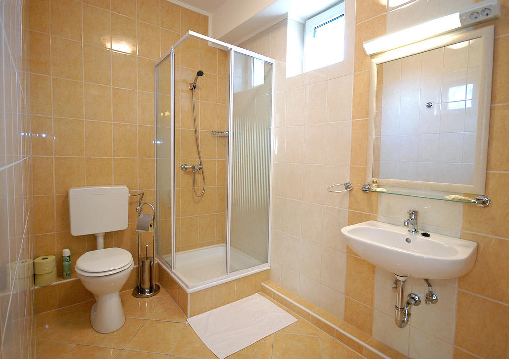 Hotel Bavaria Abda Room photo